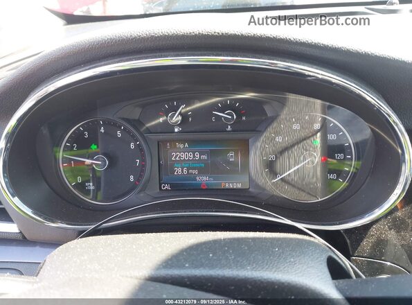 KL4CJASB7LB031683 2020 BUICK ENCORE Red Widok tylnych siedzeń