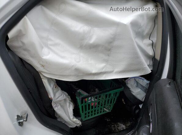 KL4CJCSM9KB842901 2019 BUICK ENCORE White Widok wnętrza z tyłu