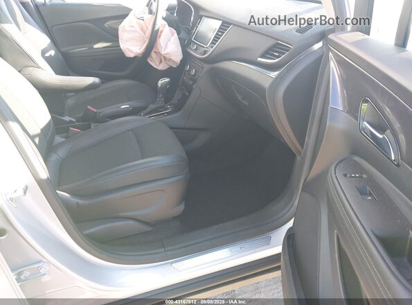 KL4CJESB4MB341010 2021 BUICK ENCORE Silver Front interior view