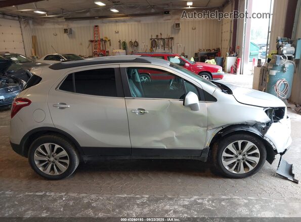 KL4CJESB9LB006579 2020 BUICK ENCORE Silver Սալոնի հետևի տեսք
