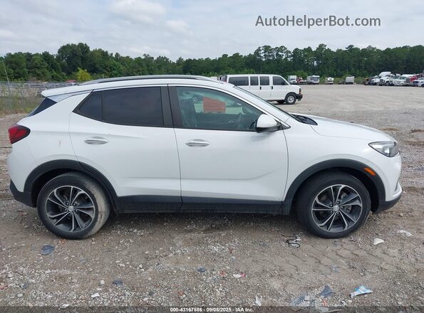 KL4MMDS2XMB063171 2021 BUICK ENCORE White Սալոնի հետևի տեսք