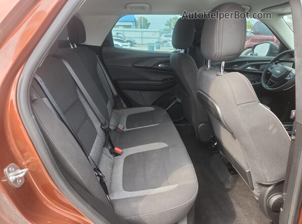 KL79MMS20MB019494 2021 CHEVROLET TRAILBLAZER Brown უკანა სალონის ხედი
