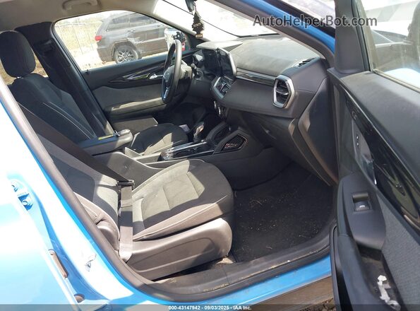 KL79MRSL8RB184531 2024 CHEVROLET TRAILBLAZER Light Blue Front interior view