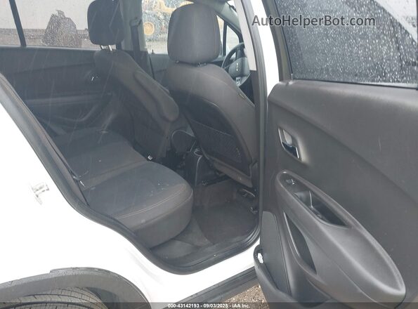 KL7CJKSB6JB724329 2018 CHEVROLET TRAX White 