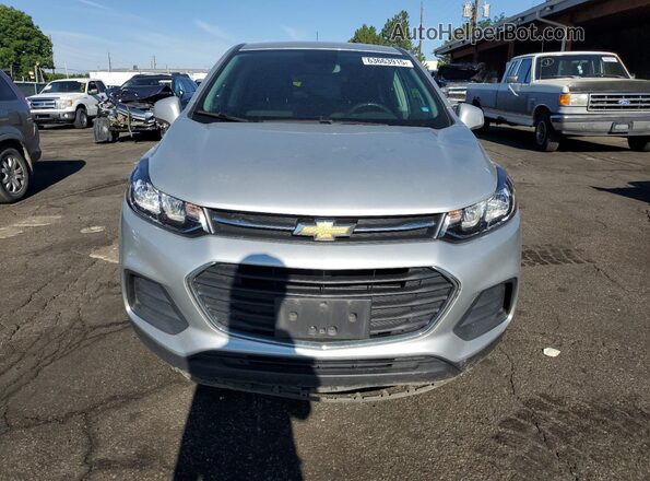 KL7CJKSBXMB326948 2021 CHEVROLET TRAX Silver Դիմացի տեսք