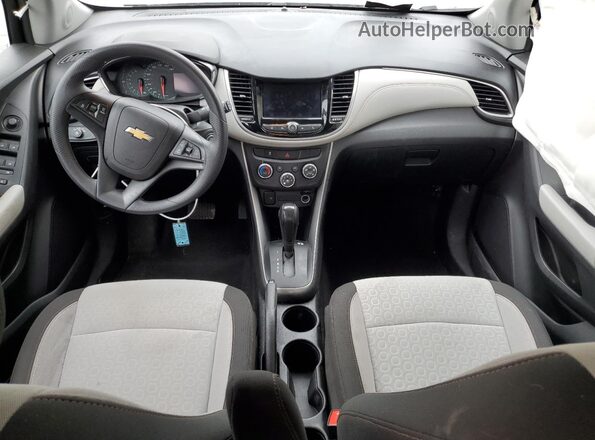 KL7CJKSM3NB544085 2022 CHEVROLET TRAX Silver Widok deski rozdzielczej