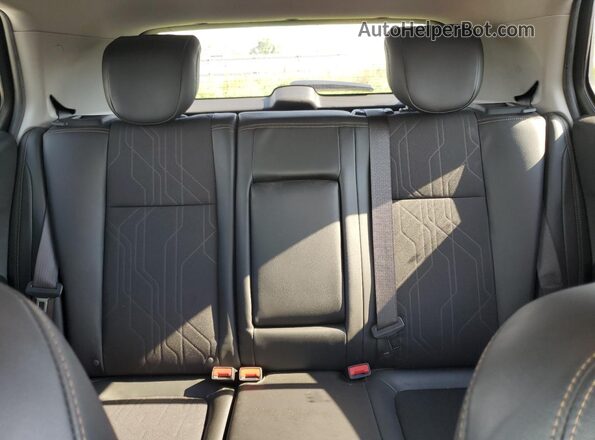 KL7CJLSB0MB323188 2021 CHEVROLET TRAX Burgundy Հետևի նստատեղերի տեսք