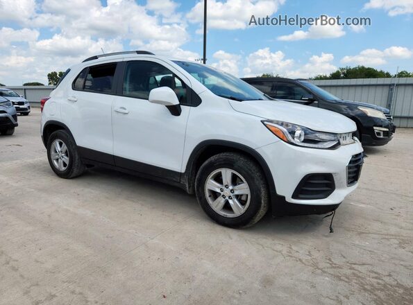 KL7CJLSB1MB347063 2021 CHEVROLET TRAX White Front right