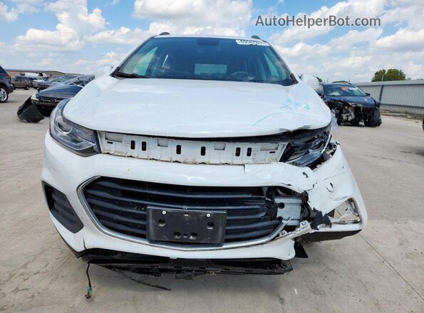 KL7CJLSB1MB347063 2021 CHEVROLET TRAX White Front view