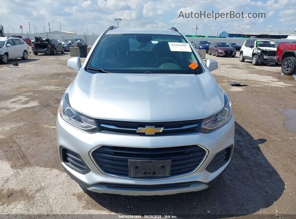 KL7CJLSB9LB040450 2020 CHEVROLET TRAX Silver Vista del cuadro de instrumentos
