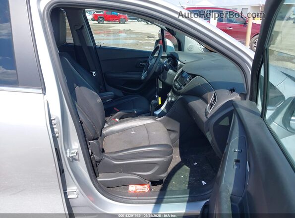 KL7CJLSB9LB040450 2020 CHEVROLET TRAX Silver Vista interior delantera