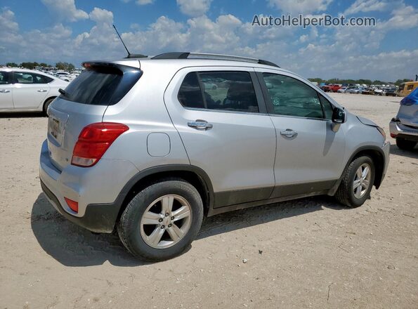 KL7CJLSBXJB506920 2018 CHEVROLET TRAX Silver 
