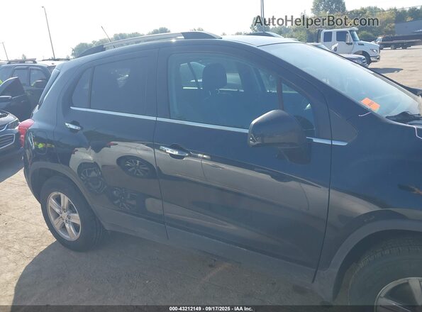 KL7CJPSB8KB813298 2019 CHEVROLET TRAX Black Вид задньої частини салону