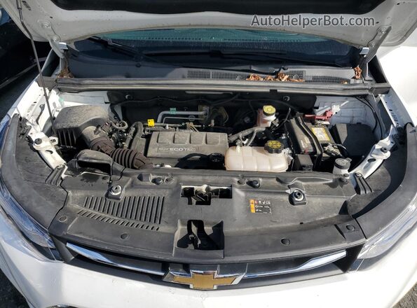 KL7CJPSB8KB928872 2019 CHEVROLET TRAX White Engine compartment view