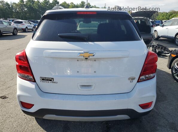 KL7CJPSB8KB928872 2019 CHEVROLET TRAX White Rear view