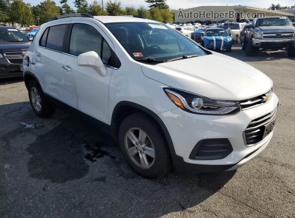 KL7CJPSB8KB928872 2019 CHEVROLET TRAX White Front right