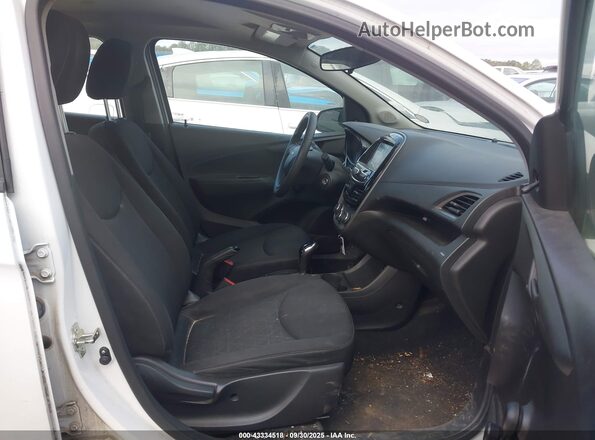 KL8CB6SA2LC443083 2020 CHEVROLET SPARK White Vista interior delantera