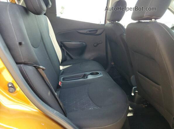 KL8CB6SAXLC402409 2020 CHEVROLET SPARK Orange Rear seats view
