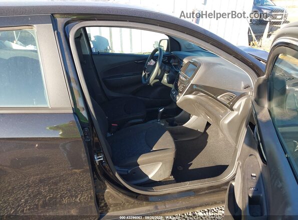 KL8CD6SA2LC476093 2020 CHEVROLET SPARK Black Вид салону спереду