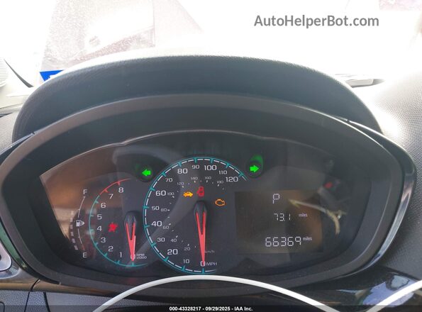 KL8CD6SA5NC013187 2022 CHEVROLET SPARK Red Widok tylnych siedzeń