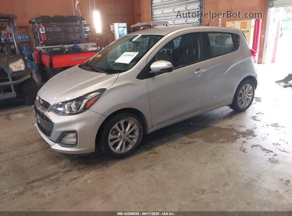 KL8CD6SA7MC731595 2021 CHEVROLET SPARK Silver Առջևի ձախ երեք քառորդ տեսարան