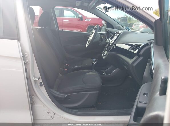 KL8CD6SAXLC464368 2020 CHEVROLET SPARK White Սալոնի դիմացի տեսք