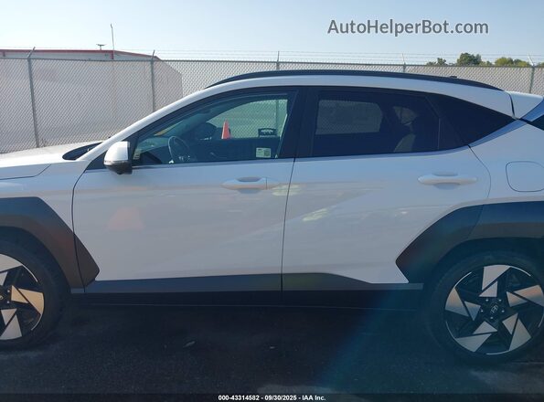 KM8HE3A33RU074674 2024 HYUNDAI KONA White Vista interior de 360 grados