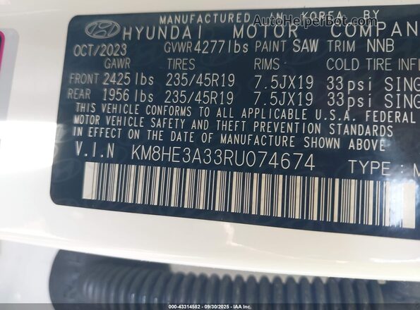 KM8HE3A33RU074674 2024 HYUNDAI KONA White Vista del compartimento del motor