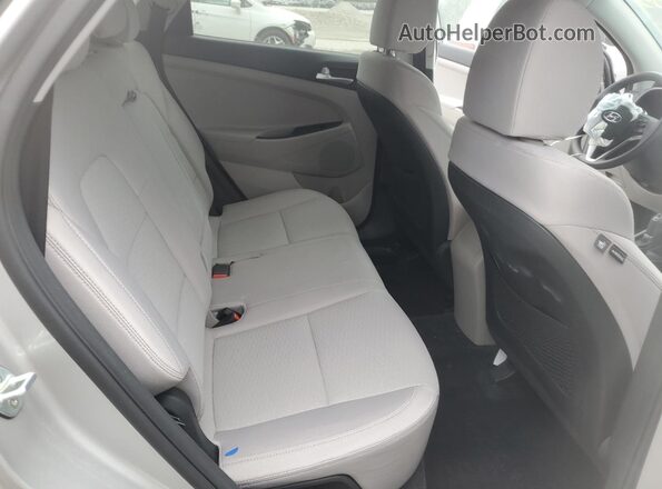 KM8J33A47LU178611 2020 HYUNDAI TUCSON Silver Vista de los asientos traseros