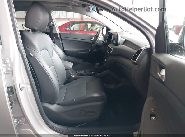 KM8J3CAL5LU155142 2020 HYUNDAI TUCSON Gray Vista interior delantera
