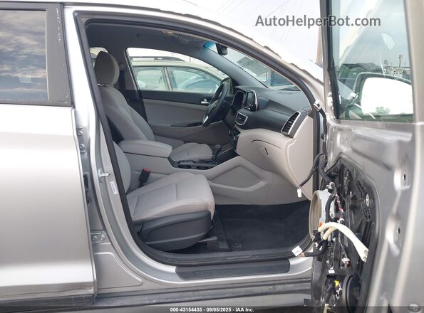 KM8J3CAL8MU314611 2021 HYUNDAI TUCSON Silver Vista interior delantera