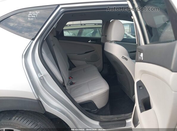 KM8J3CAL8MU314611 2021 HYUNDAI TUCSON Silver Vista de la etiqueta del VIN