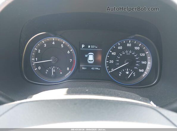 KM8K12AA8LU451663 2020 HYUNDAI KONA White Widok tylnych siedzeń