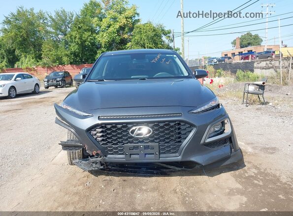 KM8K12AAXMU742263 2021 HYUNDAI KONA Gray Widok z przodu