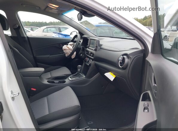 KM8K1CAA5LU575024 2020 HYUNDAI KONA White Widok wnętrza z przodu