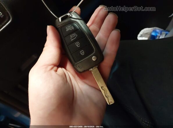 KM8K1CAA8LU418720 2020 HYUNDAI KONA Blue წინა პანელის ხედი