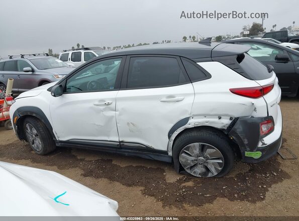 KM8K23AG2MU128573 2021 HYUNDAI KONA ELECTRIC White Widok wnętrza 360 stopni