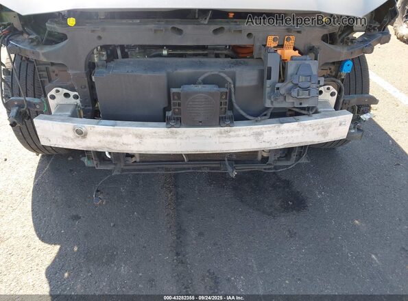 KM8K33AG5MU109450 2021 HYUNDAI KONA ELECTRIC Silver Widok z przodu