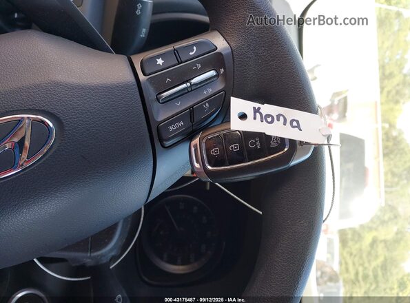 KM8K6CAB8NU889764 2022 HYUNDAI KONA Черный Вид панели приборов