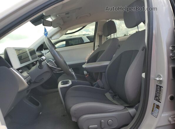 KM8KM4AE0PU178794 2023 HYUNDAI IONIQ Silver 