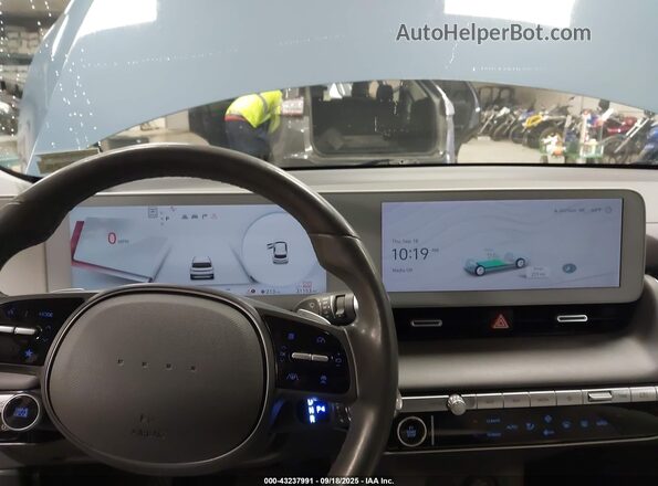 KM8KNDAF0PU139452 2023 HYUNDAI IONIQ 5 Blue Rear seats view