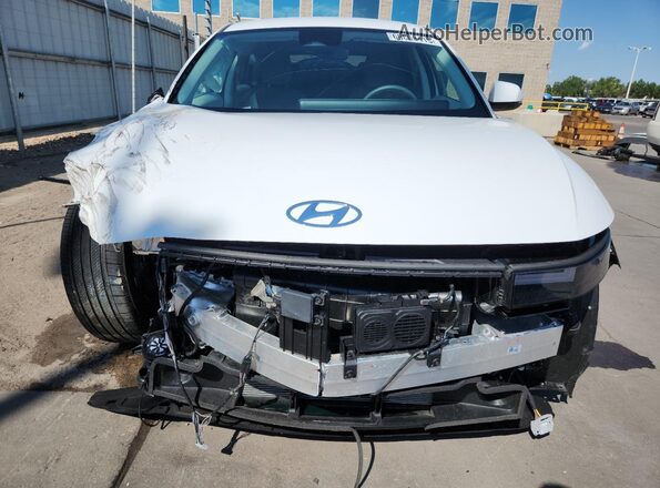 KM8KNDDF1RU328240 2024 HYUNDAI IONIQ White Вид спереду