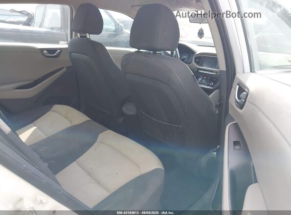 KMHC75LC7KU113981 2019 HYUNDAI IONIQ HYBRID White 
