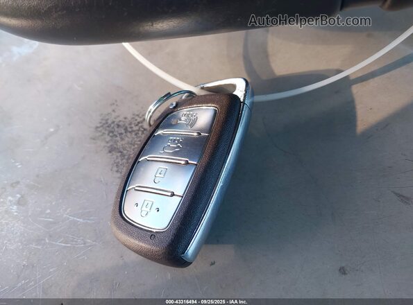 KMHC75LD0NU281748 2022 HYUNDAI IONIQ PLUG-IN HYBRID Silver წინა პანელის ხედი