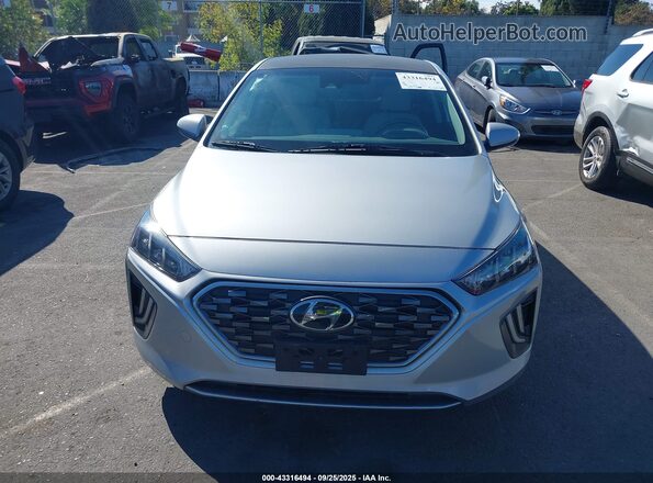 KMHC75LD0NU281748 2022 HYUNDAI IONIQ PLUG-IN HYBRID Silver ხელსაწყოთა პანელის ხედი