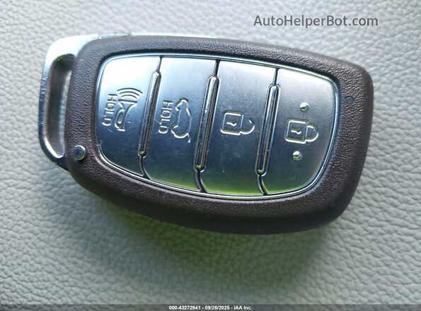 KMHC75LD9NU268643 2022 HYUNDAI IONIQ PLUG-IN HYBRID Black წინა პანელის ხედი