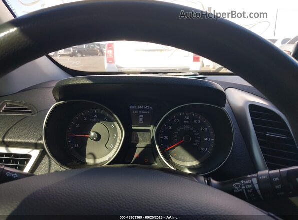 KMHD35LHXHU366880 2017 HYUNDAI ELANTRA GT White Вид задніх сидінь
