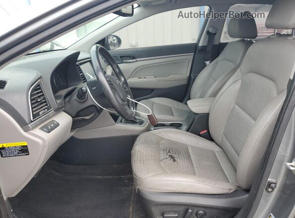 KMHD84LF5JU451643 2018 HYUNDAI ELANTRA Gray Front interior view