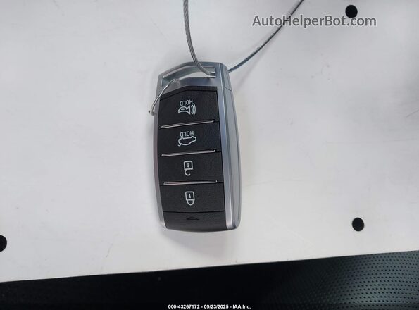 KMHG34JAXHU023421 2017 GENESIS G90 White 