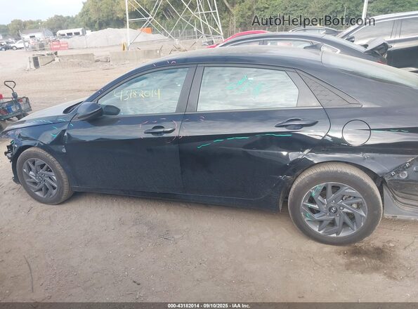 KMHLM4DG0RU651663 2024 HYUNDAI ELANTRA Black 